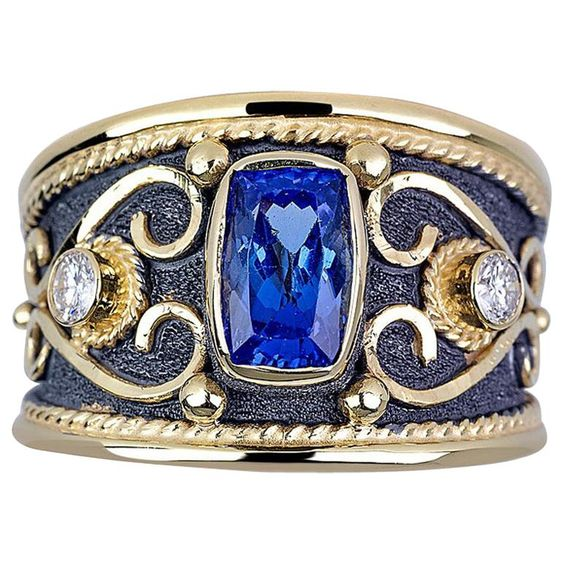 Vintage Blue Stone Gold Ring